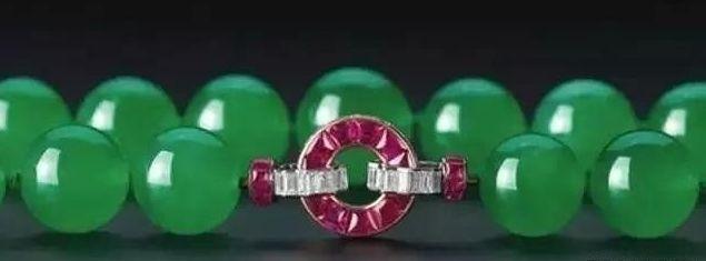 翡翠大朝珠的价格的简单介绍-第12张图片-翡翠网 翡翠大朝珠的价格的简单介绍-第12张图片-翡翠网