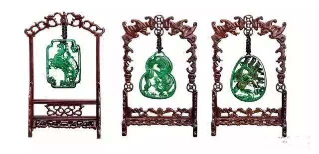 于荣光翡翠手镯于荣光翡翠凤凰-第10张图片-翡翠网 于荣光翡翠手镯于荣光翡翠凤凰-第10张图片-翡翠网