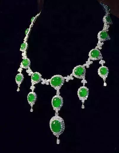 于荣光翡翠手镯于荣光翡翠凤凰-第13张图片-翡翠网 于荣光翡翠手镯于荣光翡翠凤凰-第13张图片-翡翠网