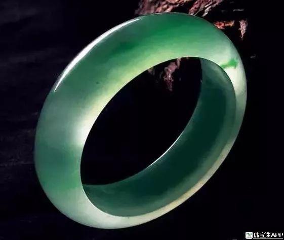 于荣光翡翠手镯于荣光翡翠凤凰-第14张图片-翡翠网 于荣光翡翠手镯于荣光翡翠凤凰-第14张图片-翡翠网