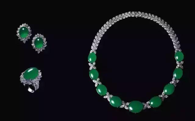 于荣光翡翠手镯于荣光翡翠凤凰-第17张图片-翡翠网 于荣光翡翠手镯于荣光翡翠凤凰-第17张图片-翡翠网