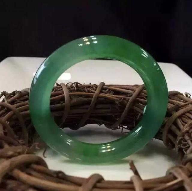 包含缅甸翡翠价格鉴定的词条-第6张图片-翡翠网 包含缅甸翡翠价格鉴定的词条-第6张图片-翡翠网