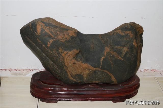 河里透明鹅卵石是玉吗,河里翡翠原石吗-第19张图片-翡翠网 河里透明鹅卵石是玉吗,河里翡翠原石吗-第19张图片-翡翠网