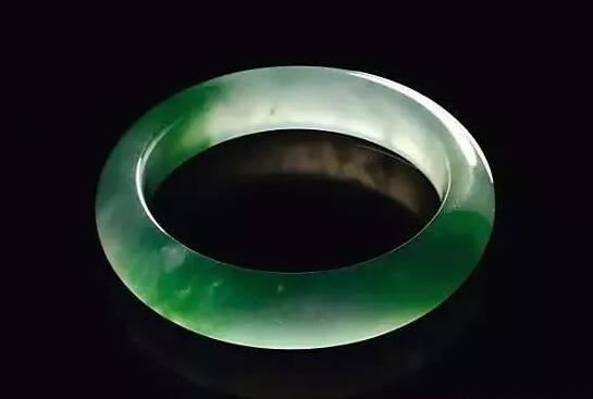 关于翡翠变种后的价格的信息-第6张图片-翡翠网 关于翡翠变种后的价格的信息-第6张图片-翡翠网