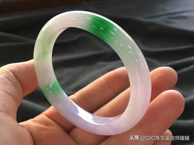 关于蓝芊芊翡翠知识的信息-第8张图片-翡翠网 关于蓝芊芊翡翠知识的信息-第8张图片-翡翠网