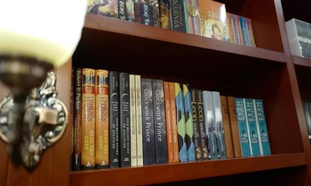 北京卖翡翠知识的书店,北京买连环画的书店-第10张图片-翡翠网 北京卖翡翠知识的书店,北京买连环画的书店-第10张图片-翡翠网