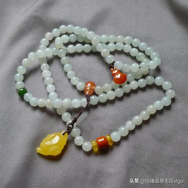 冰种翡翠手串男款价格的简单介绍-第5张图片-翡翠网 冰种翡翠手串男款价格的简单介绍-第5张图片-翡翠网