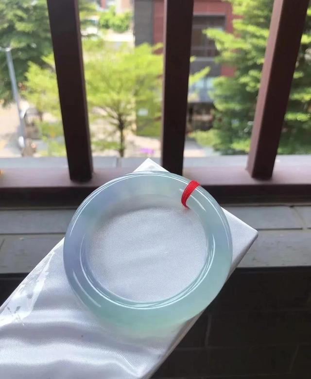 冰飘花翡翠手镯冰美女
翡翠手镯图片-第3张图片-翡翠网 冰飘花翡翠手镯冰美女
翡翠手镯图片-第3张图片-翡翠网