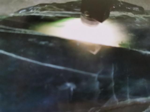 玉石原石鉴定方法,翡翠原石种水鉴别方法-第1张图片-翡翠网 玉石原石鉴定方法,翡翠原石种水鉴别方法-第1张图片-翡翠网