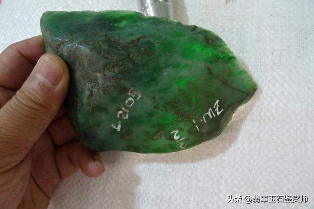 翡翠手镯抛光教程视频翡翠原石切涨视频教程-第5张图片-翡翠网