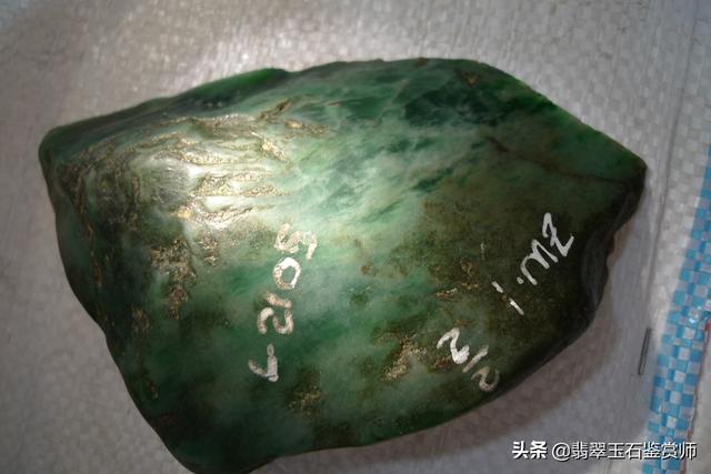 翡翠手镯抛光教程视频翡翠原石切涨视频教程-第6张图片-翡翠网