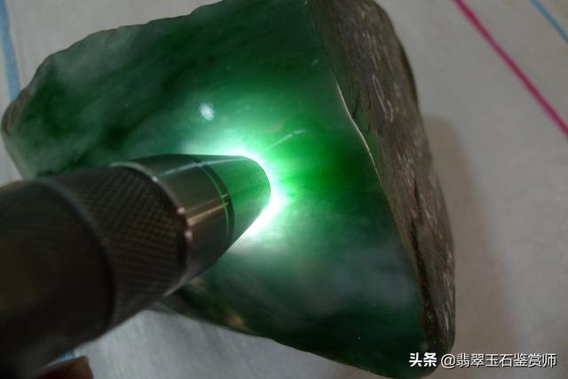 翡翠手镯抛光教程视频翡翠原石切涨视频教程-第8张图片-翡翠网