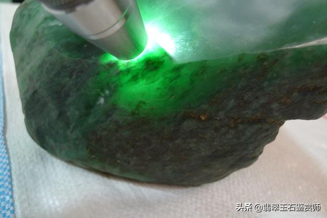 翡翠手镯抛光教程视频翡翠原石切涨视频教程-第10张图片-翡翠网