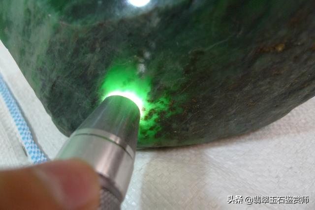 翡翠手镯抛光教程视频翡翠原石切涨视频教程-第11张图片-翡翠网