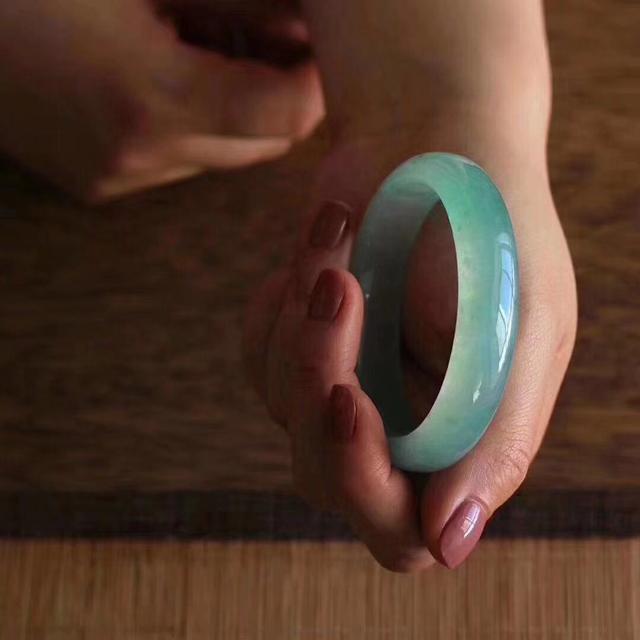 广卅资深律师翡翠资深知识带你了解翡翠知识-第3张图片-翡翠网 广卅资深律师翡翠资深知识带你了解翡翠知识-第3张图片-翡翠网