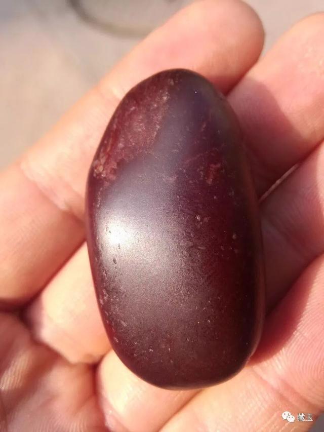 红沁籽料的价值翡翠原石红沁料-第1张图片-翡翠网 红沁籽料的价值翡翠原石红沁料-第1张图片-翡翠网