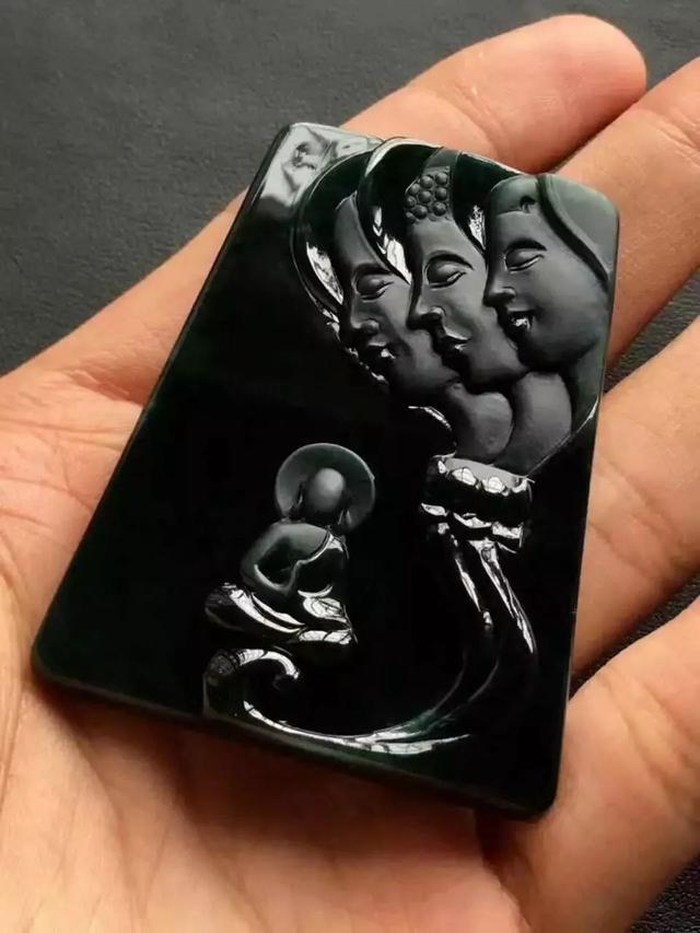 莫西沙大象皮翡翠原石,12斤翡翠原石大象皮-第6张图片-翡翠网 莫西沙大象皮翡翠原石,12斤翡翠原石大象皮-第6张图片-翡翠网