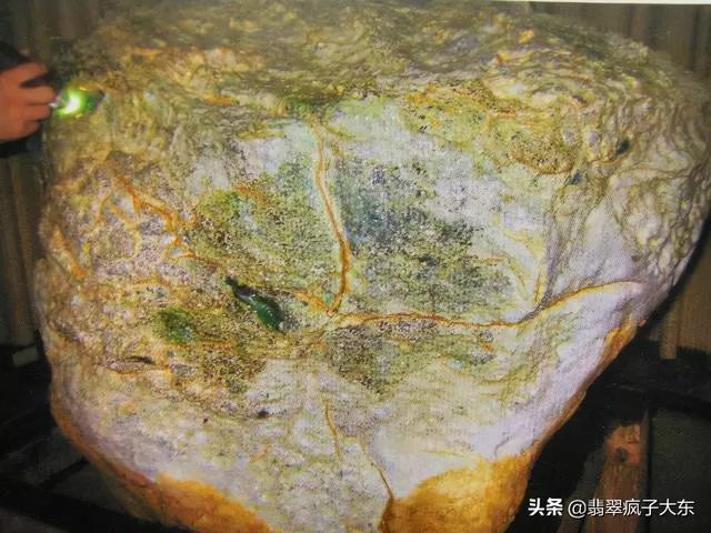 老坑冰种翡翠手镯价格,翡翠原石参考价格-第2张图片-翡翠网 老坑冰种翡翠手镯价格,翡翠原石参考价格-第2张图片-翡翠网