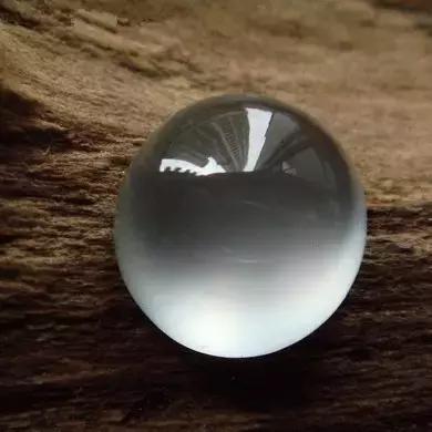 串珠翡翠原石翡翠原石上的蟒带-第6张图片-翡翠网 串珠翡翠原石翡翠原石上的蟒带-第6张图片-翡翠网