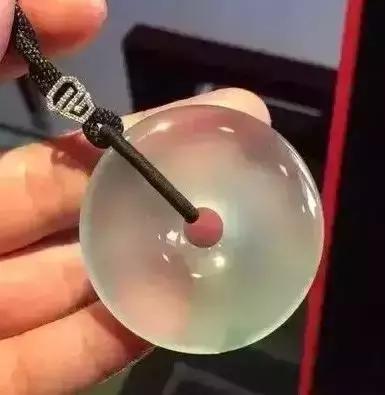 串珠翡翠原石翡翠原石上的蟒带-第13张图片-翡翠网 串珠翡翠原石翡翠原石上的蟒带-第13张图片-翡翠网