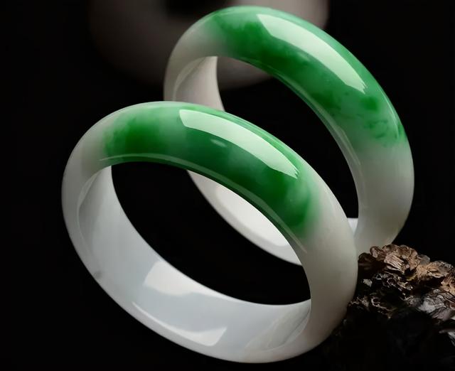 翡翠知识公众号翡翠知识网站-第6张图片-翡翠网 翡翠知识公众号翡翠知识网站-第6张图片-翡翠网