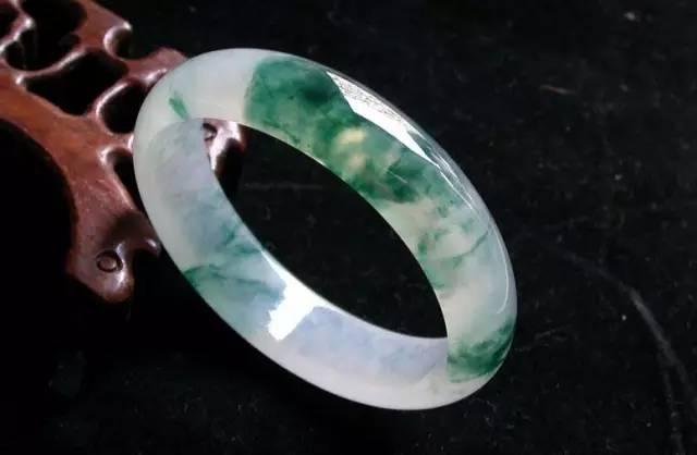 翠丝种翡翠原石价格,翡翠原石价格-第17张图片-翡翠网 翠丝种翡翠原石价格,翡翠原石价格-第17张图片-翡翠网