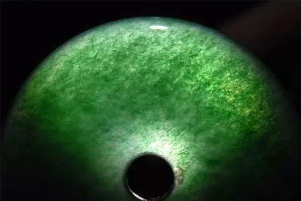 福禄寿三色翡翠手镯价值如何老坑福禄寿三色翡翠-第13张图片-翡翠网 福禄寿三色翡翠手镯价值如何老坑福禄寿三色翡翠-第13张图片-翡翠网