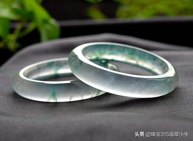 一般翡翠手镯价格,为什么拼多多的翡翠手镯那么便宜-第3张图片-翡翠网 一般翡翠手镯价格,为什么拼多多的翡翠手镯那么便宜-第3张图片-翡翠网