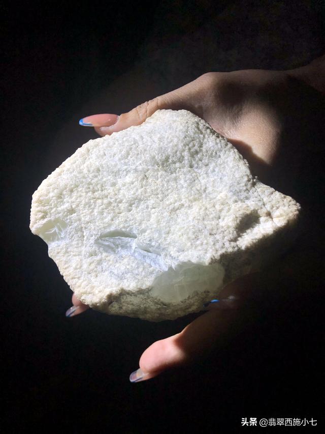 木纳白盐翡翠原石,冰种翡翠原石-第2张图片-翡翠网 木纳白盐翡翠原石,冰种翡翠原石-第2张图片-翡翠网