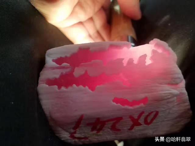 翡翠手镯的鉴别方法翡翠手镯有粉色吗-第7张图片-翡翠网 翡翠手镯的鉴别方法翡翠手镯有粉色吗-第7张图片-翡翠网