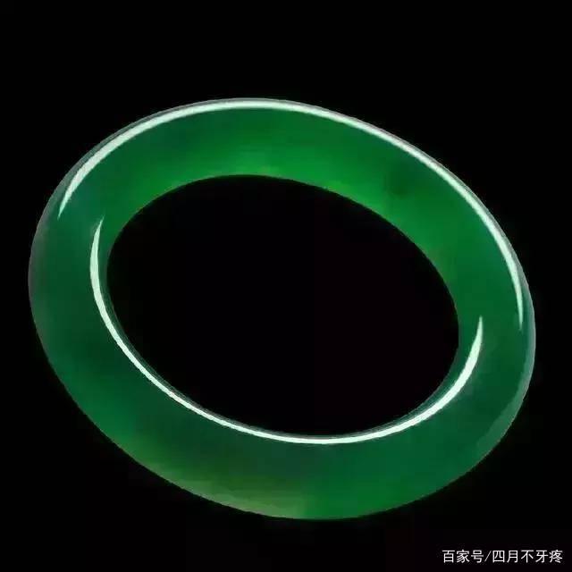 翡翠手镯戴多久能开口的简单介绍-第2张图片-翡翠网 翡翠手镯戴多久能开口的简单介绍-第2张图片-翡翠网
