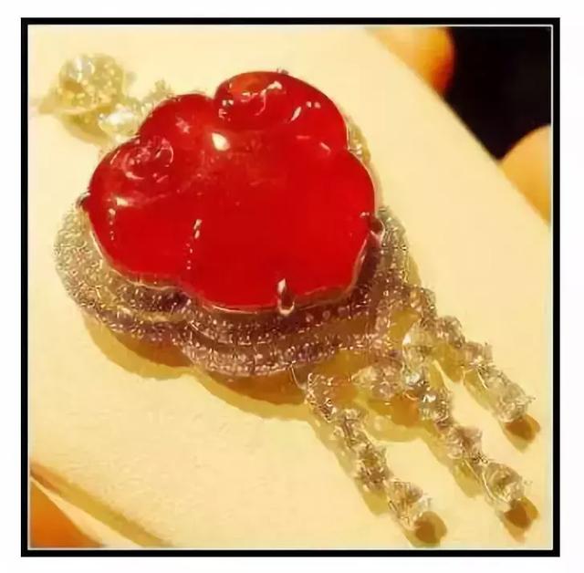 翡翠种水分类从高到低,翡翠价格图例-第2张图片-翡翠网 翡翠种水分类从高到低,翡翠价格图例-第2张图片-翡翠网