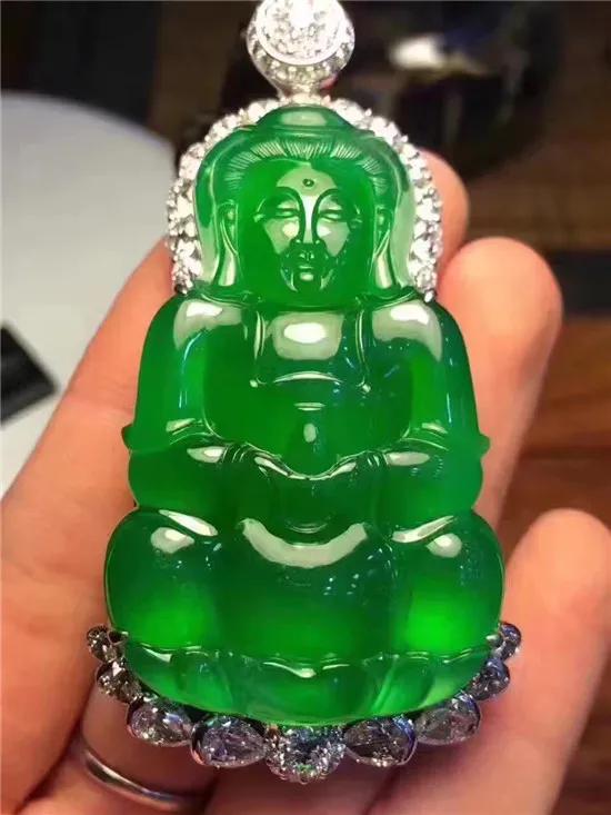 翡翠和玉有什么区别翡翠玉扣价格-第2张图片-翡翠网 翡翠和玉有什么区别翡翠玉扣价格-第2张图片-翡翠网