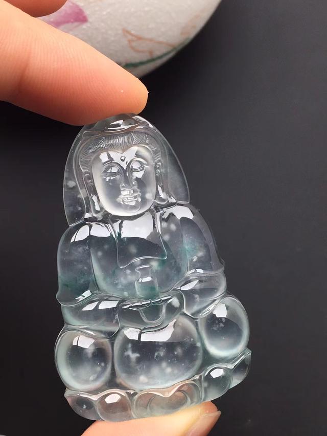 翡翠手镯怎么看种水,满天星手镯翡翠知识-第5张图片-翡翠网 翡翠手镯怎么看种水,满天星手镯翡翠知识-第5张图片-翡翠网