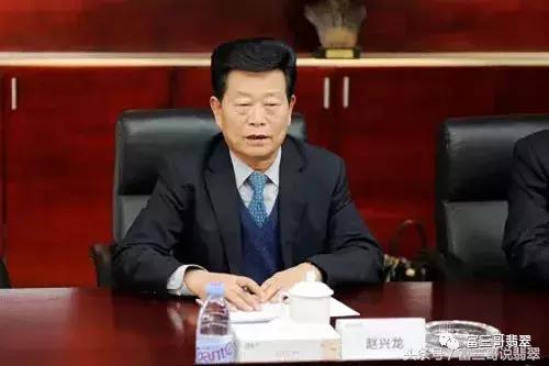 高端翡翠原石收藏各场口翡翠原石图解-第3张图片-翡翠网 高端翡翠原石收藏各场口翡翠原石图解-第3张图片-翡翠网