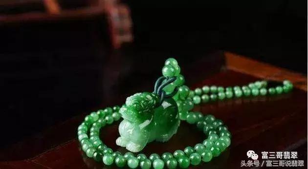 高端翡翠原石收藏各场口翡翠原石图解-第4张图片-翡翠网 高端翡翠原石收藏各场口翡翠原石图解-第4张图片-翡翠网