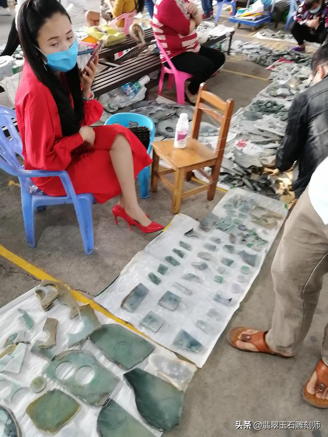 四会天然翡翠原石如何看的简单介绍-第18张图片-翡翠网