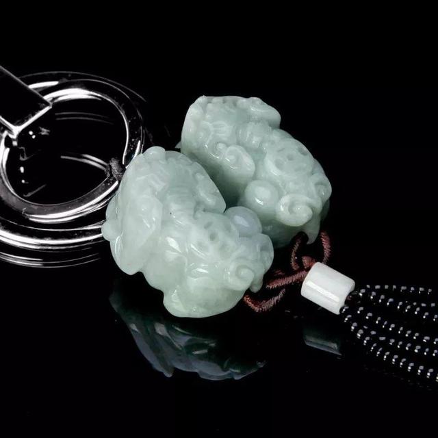 关于女人戴翡翠好还是和田玉好的信息-第4张图片-翡翠网 关于女人戴翡翠好还是和田玉好的信息-第4张图片-翡翠网