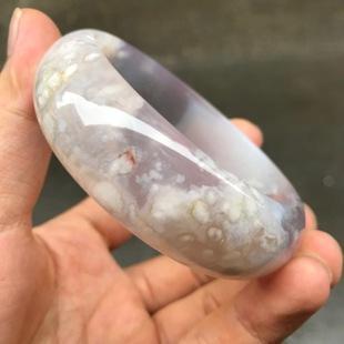 翡翠的绿色分几种颜色,翡翠手镯焦糖色-第13张图片-翡翠网 翡翠的绿色分几种颜色,翡翠手镯焦糖色-第13张图片-翡翠网