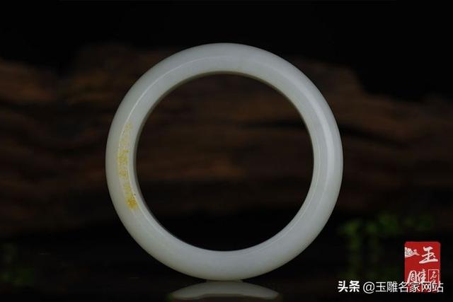 独山翡翠手镯价格的简单介绍-第3张图片-翡翠网 独山翡翠手镯价格的简单介绍-第3张图片-翡翠网