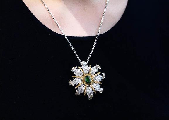 冰种翡翠戒指高绿玻璃种翡翠戒子克拉价格-第3张图片-翡翠网 冰种翡翠戒指高绿玻璃种翡翠戒子克拉价格-第3张图片-翡翠网