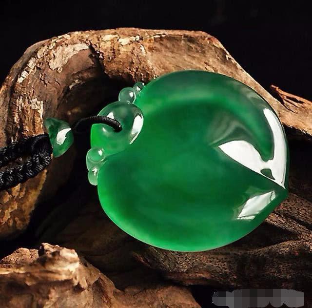 关于清代翡翠多少价格的信息-第5张图片-翡翠网 关于清代翡翠多少价格的信息-第5张图片-翡翠网