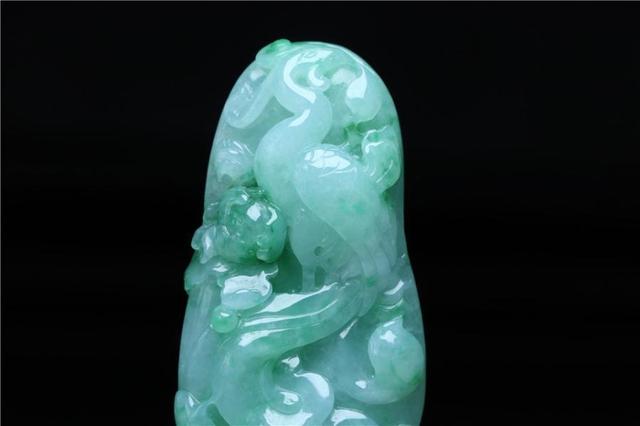 糯冰种翡翠牌子价格的简单介绍-第6张图片-翡翠网 糯冰种翡翠牌子价格的简单介绍-第6张图片-翡翠网