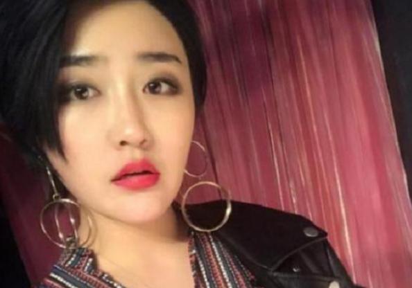 2011春晚翡翠知识玻璃种翡翠知识讲解-第16张图片-翡翠网 2011春晚翡翠知识玻璃种翡翠知识讲解-第16张图片-翡翠网