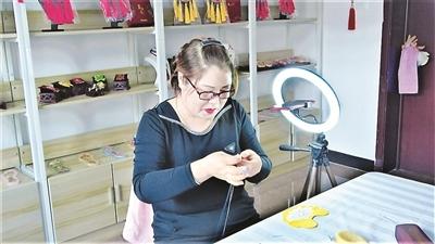 阳泉首饰翡翠吊坠价格鉴定的简单介绍-第1张图片-翡翠网 阳泉首饰翡翠吊坠价格鉴定的简单介绍-第1张图片-翡翠网