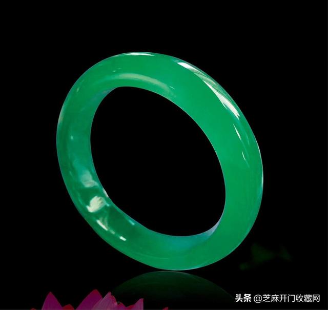 缅甸翡翠手镯大小规格名称翡翠玉镯价格-第2张图片-翡翠网 缅甸翡翠手镯大小规格名称翡翠玉镯价格-第2张图片-翡翠网