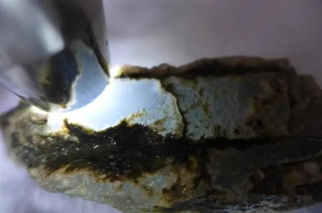 冰清玉洁的同义词,冰清玉洁翡翠原石-第5张图片-翡翠网 冰清玉洁的同义词,冰清玉洁翡翠原石-第5张图片-翡翠网