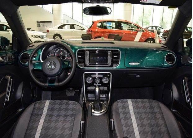 甲壳虫翡翠绿,甲壳虫冷翡翠价格-第3张图片-翡翠网 甲壳虫翡翠绿,甲壳虫冷翡翠价格-第3张图片-翡翠网