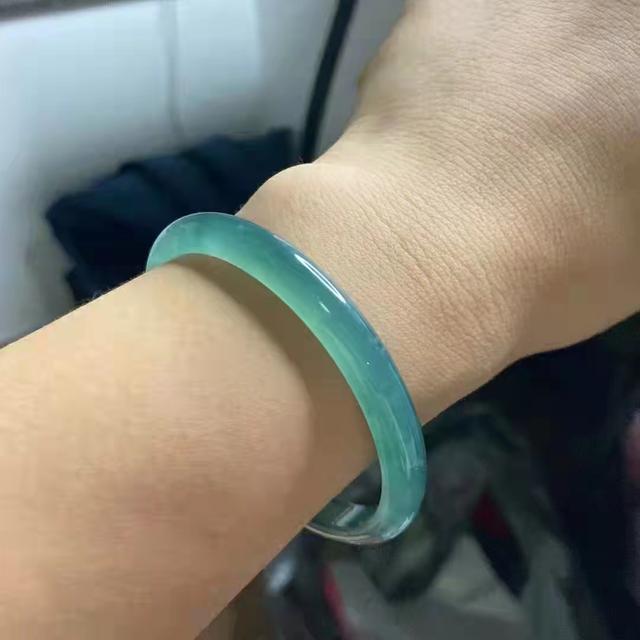 原石翡翠厂家的简单介绍-第7张图片-翡翠网 原石翡翠厂家的简单介绍-第7张图片-翡翠网