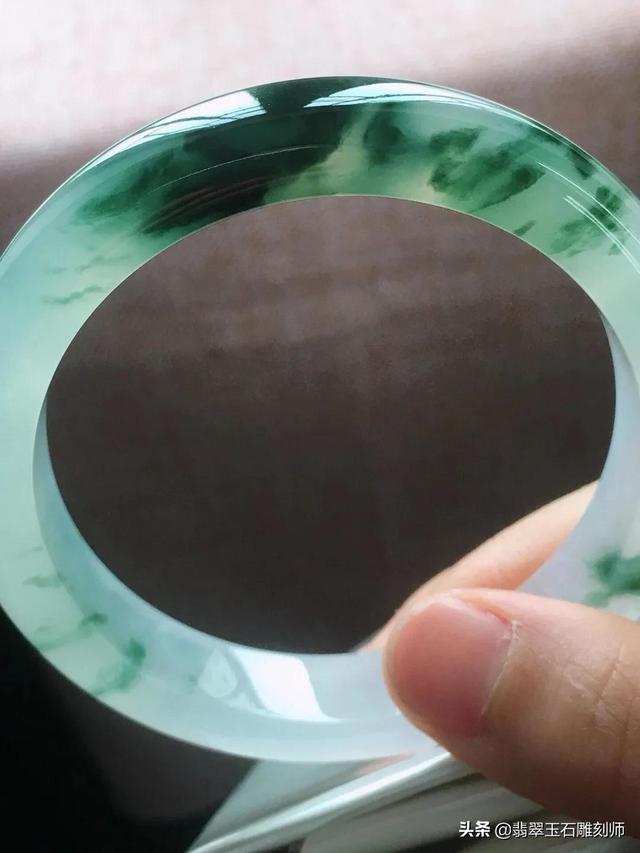 翡翠手镯造假,天然翡翠手镯视频-第21张图片-翡翠网 翡翠手镯造假,天然翡翠手镯视频-第21张图片-翡翠网